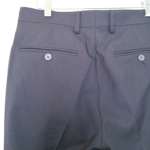 HAGGAR Premium Comfort Men's Black Dress Pants  Size 30W X 30L - Picture 6 of 11